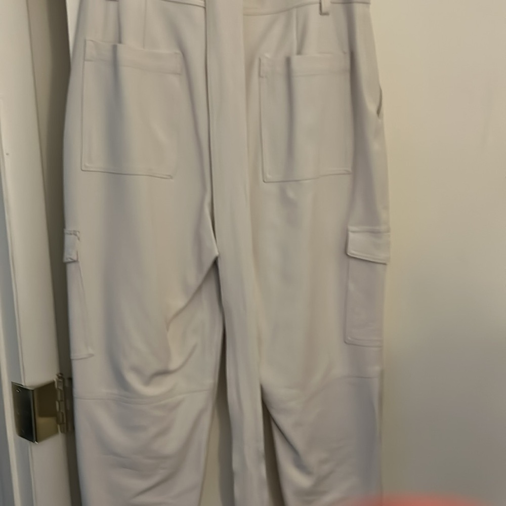 Banana Republic pristine condition - Picture 2 of 4